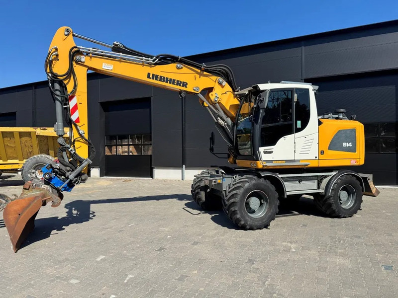 Liebherr A914 2018 8950 uur NL Machine - Grävmaskin på däck: bild 2 Liebherr A914 2018 8950 uur NL Machine - Grävmaskin på däck: bild 2