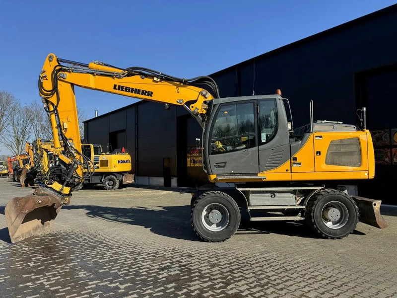 Liebherr A918 Engcon NL MACHINE - Grävmaskin på däck: bild 1 Liebherr A918 Engcon NL MACHINE - Grävmaskin på däck: bild 1