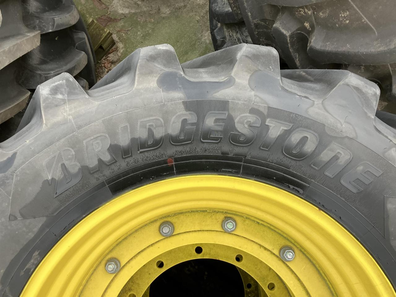 Bridgestone 600/65R34 - Däck för Lantbruksmaskiner: bild 5 Bridgestone 600/65R34 - Däck för Lantbruksmaskiner: bild 5