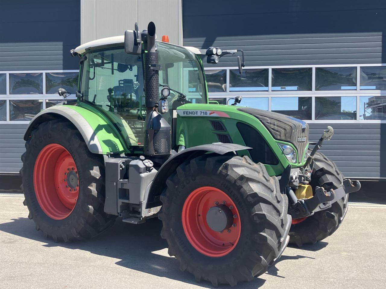 Fendt 718 Vario Profi - Traktor: bild 1 Fendt 718 Vario Profi - Traktor: bild 1
