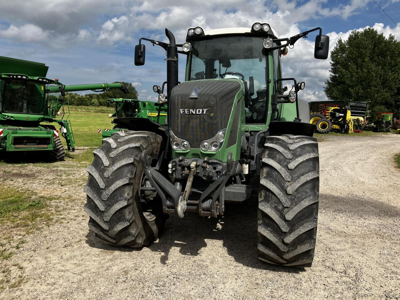 Fendt 828 Vario Profi Plus - Traktor: bild 2 Fendt 828 Vario Profi Plus - Traktor: bild 2