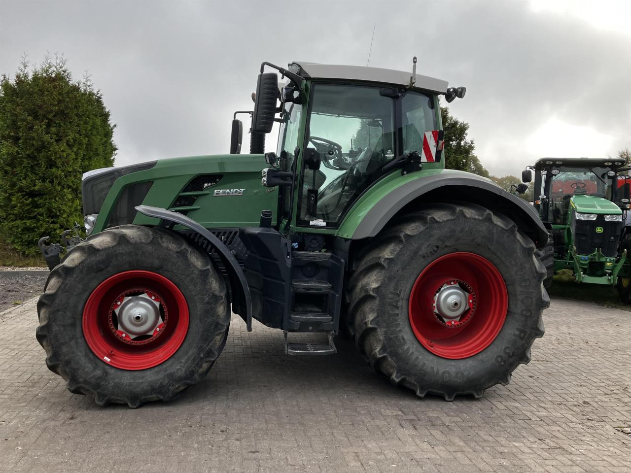 Fendt 828 Vario - Traktor: bild 1 Fendt 828 Vario - Traktor: bild 1