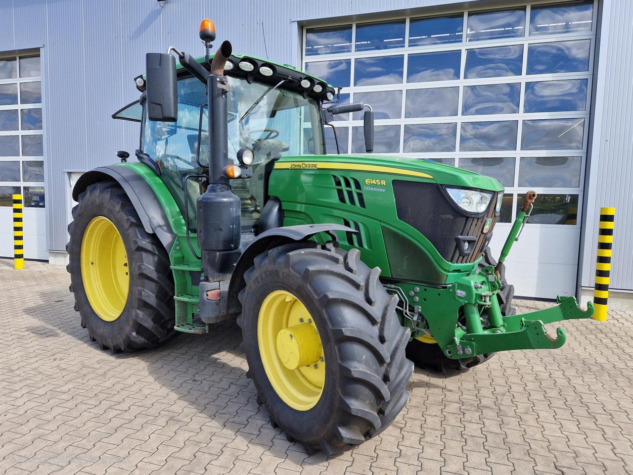John Deere 6145R - Traktor: bild 1 John Deere 6145R - Traktor: bild 1
