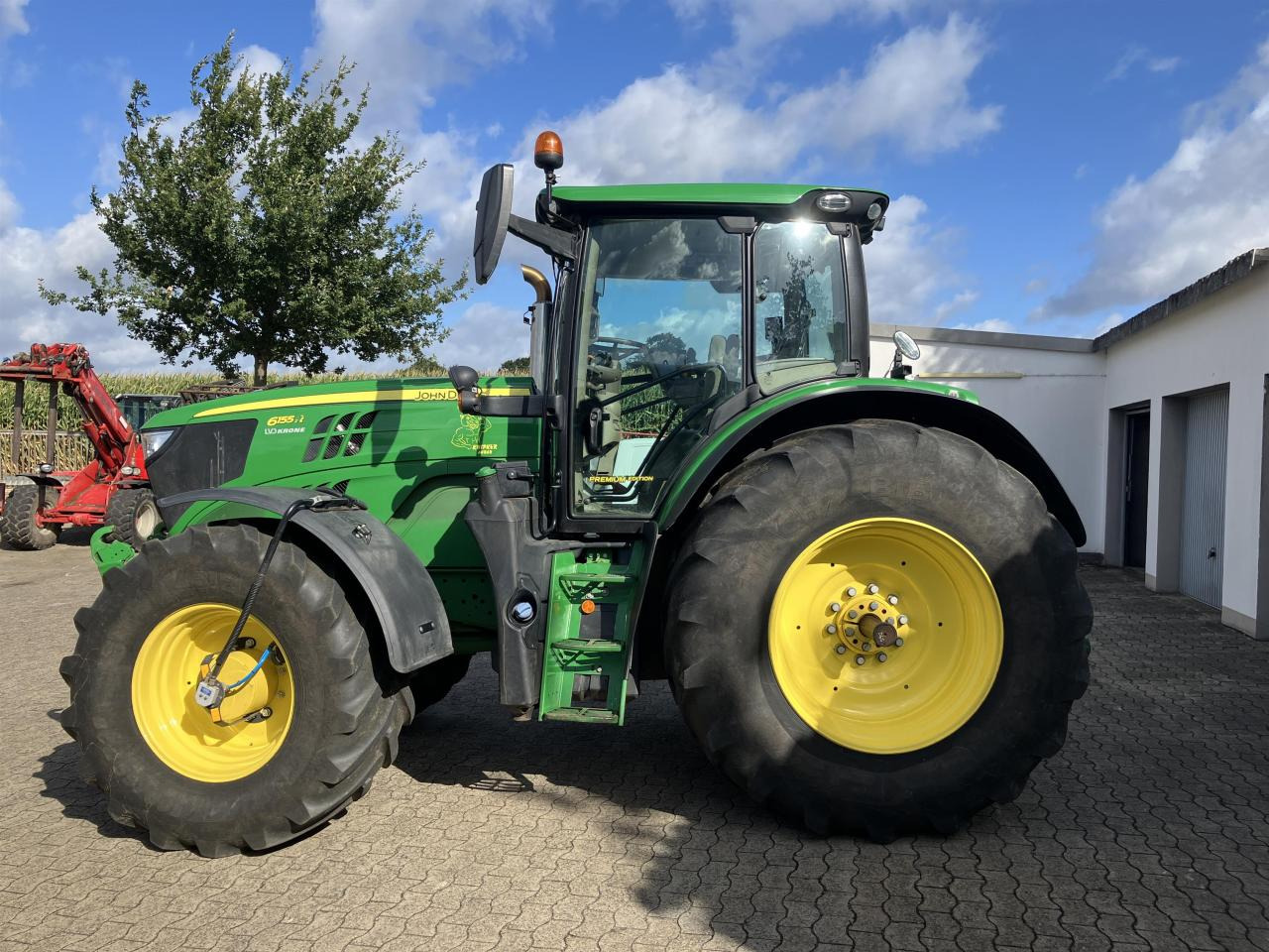 John Deere 6155R - Traktor: bild 1 John Deere 6155R - Traktor: bild 1