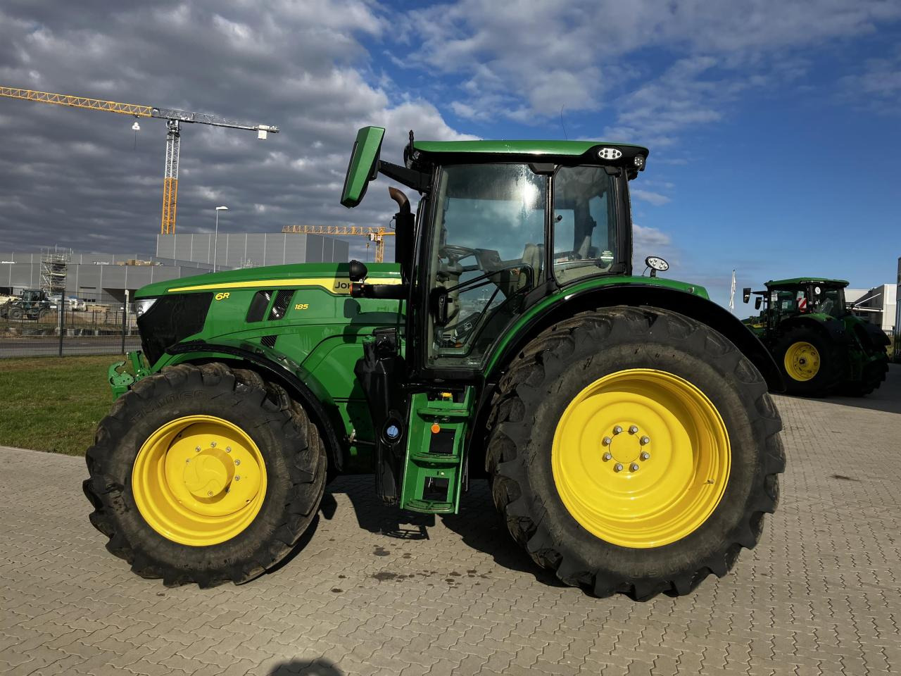 John Deere 6R 185 - Traktor: bild 1 John Deere 6R 185 - Traktor: bild 1