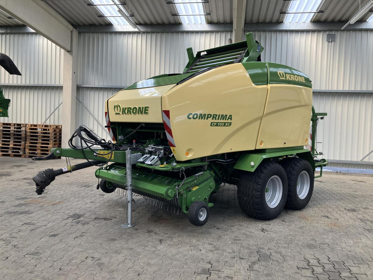 Krone CF 155 XC Comprima - Rundbalspress: bild 2 Krone CF 155 XC Comprima - Rundbalspress: bild 2