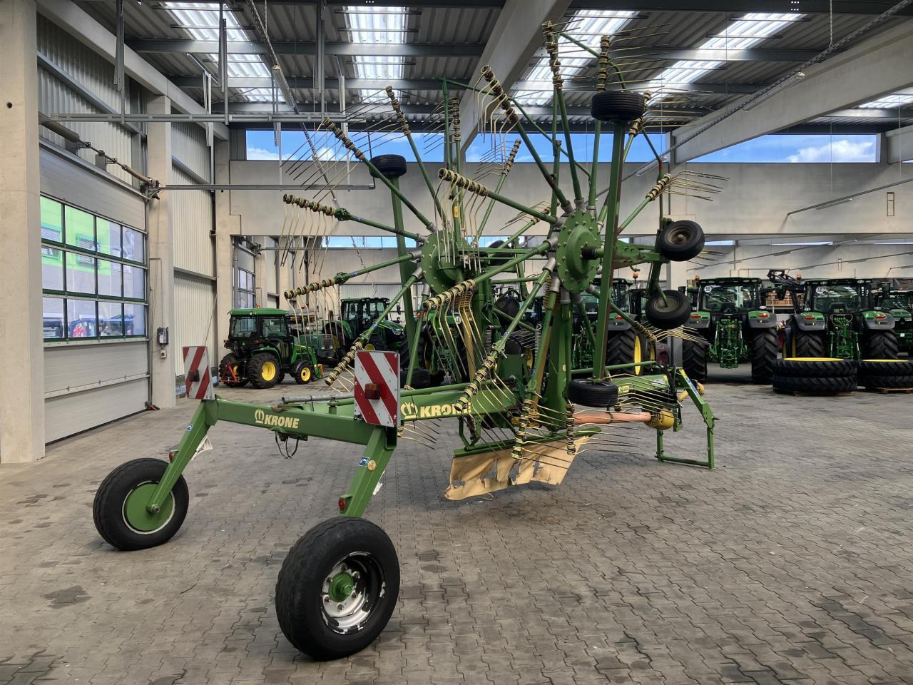 Krone SWADRO 900 - Hövändare: bild 3 Krone SWADRO 900 - Hövändare: bild 3