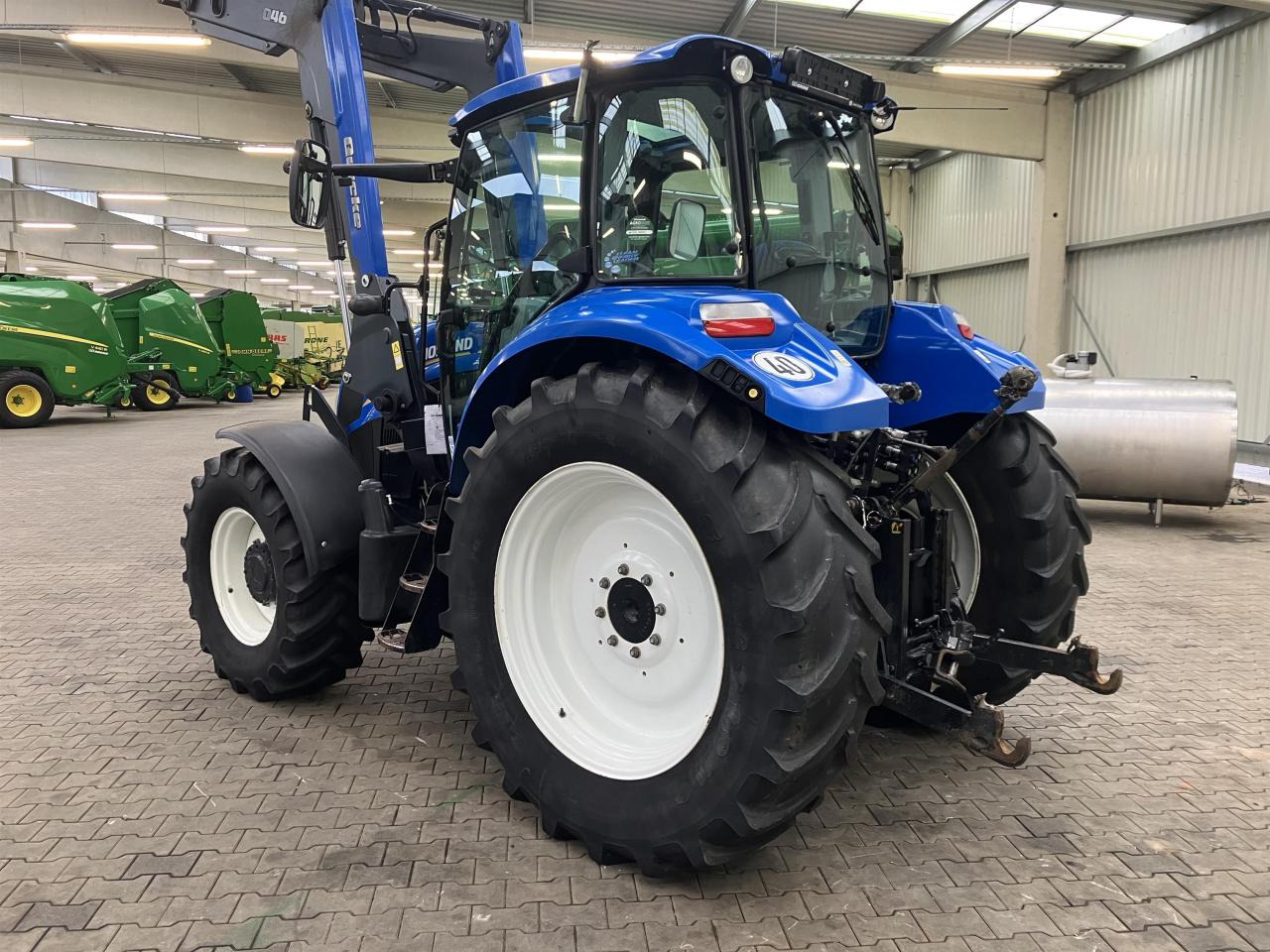 New Holland T 5.105 - Traktor: bild 5 New Holland T 5.105 - Traktor: bild 5