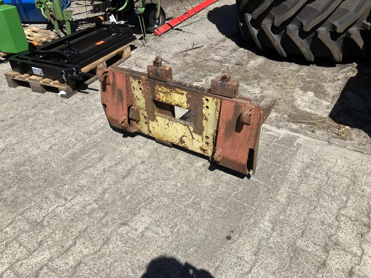 / UNBEKANNT Palettengabel auf EURO - Frontlastar för traktor: bild 2 / UNBEKANNT Palettengabel auf EURO - Frontlastar för traktor: bild 2