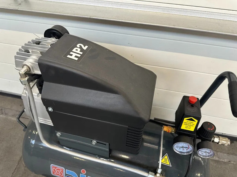 Airmec FIAC 2 PK 170 L / min 8 Bar Elektrische Zuigercompressor Overstock - Luftkompressor: bild 5 Airmec FIAC 2 PK 170 L / min 8 Bar Elektrische Zuigercompressor Overstock - Luftkompressor: bild 5