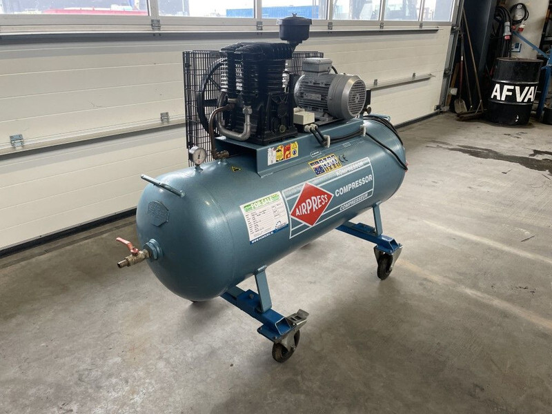 Airpress K300/600 Elektrische Zuigercompressor 3 kW 400 L / min 10 Bar - Luftkompressor: bild 2 Airpress K300/600 Elektrische Zuigercompressor 3 kW 400 L / min 10 Bar - Luftkompressor: bild 2