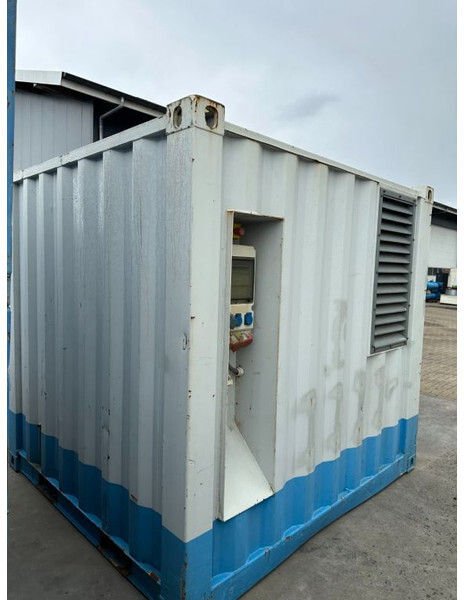 Iveco Marelli 40 KVA Supersilent generatorset in 8 ft container - Elgenerator: bild 3 Iveco Marelli 40 KVA Supersilent generatorset in 8 ft container - Elgenerator: bild 3
