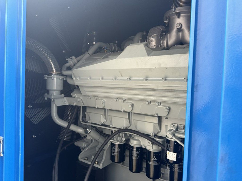 Mitsubishi S12H-PTA Leroy Somer 1100 kVA Supersilent generatorset in 20 ft container New ! - Elgenerator: bild 2 Mitsubishi S12H-PTA Leroy Somer 1100 kVA Supersilent generatorset in 20 ft container New ! - Elgenerator: bild 2