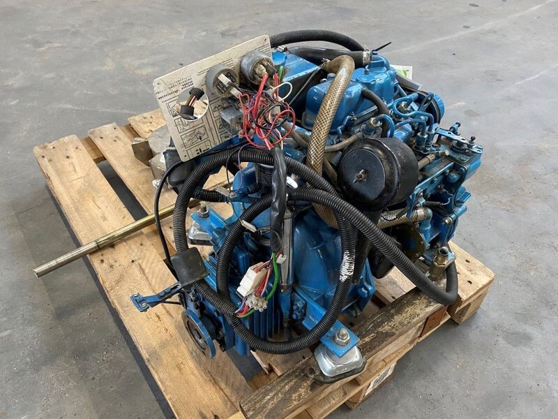 Mitsubishi Solé L2E 11 PK diesel marine motor met keerkoppeling - Motor: bild 5 Mitsubishi Solé L2E 11 PK diesel marine motor met keerkoppeling - Motor: bild 5