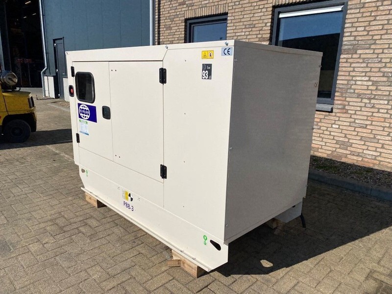 Perkins 1104A-44T FG Wilson 88 kVA Supersilent generatorset New ! - Elgenerator: bild 3 Perkins 1104A-44T FG Wilson 88 kVA Supersilent generatorset New ! - Elgenerator: bild 3