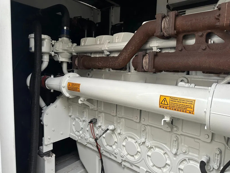 Perkins 4006-23TAG3A Stamford 900 kVA Silent generatorset - Elgenerator: bild 4 Perkins 4006-23TAG3A Stamford 900 kVA Silent generatorset - Elgenerator: bild 4