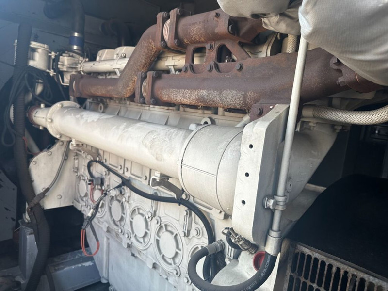 Perkins 4006-23TAG3A Stamford 900 kVA Silent generatorset - Elgenerator: bild 5 Perkins 4006-23TAG3A Stamford 900 kVA Silent generatorset - Elgenerator: bild 5