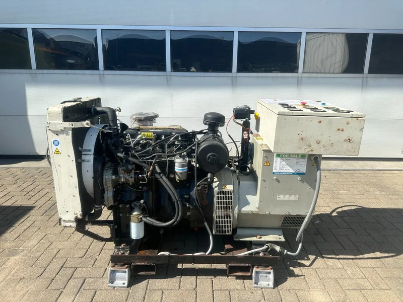 Perkins T4.236 Stamford 60 kVA generatorset 645 hours ! - Elgenerator: bild 1 Perkins T4.236 Stamford 60 kVA generatorset 645 hours ! - Elgenerator: bild 1