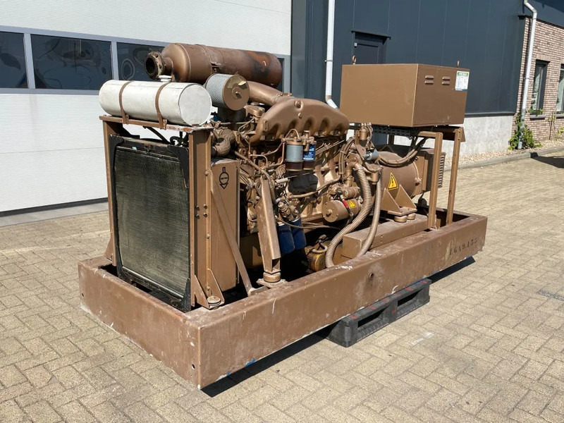 Renault Leroy Somer 100 kVA generatorset ex Emergency 66,1 hours - Elgenerator: bild 2 Renault Leroy Somer 100 kVA generatorset ex Emergency 66,1 hours - Elgenerator: bild 2