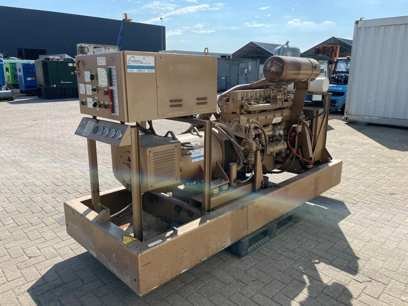 Renault Leroy Somer 100 kVA generatorset ex Emergency 66,1 hours - Elgenerator: bild 5 Renault Leroy Somer 100 kVA generatorset ex Emergency 66,1 hours - Elgenerator: bild 5