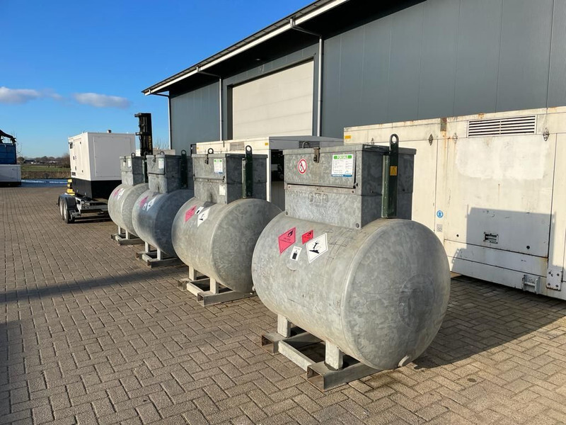Dieseltank Rietberg 1000 liter Dieseltank Gegalvaniseerd IBC met keuring ! - Lagringstank: bild 4 Dieseltank Rietberg 1000 liter Dieseltank Gegalvaniseerd IBC met keuring ! - Lagringstank: bild 4