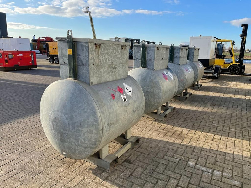 Dieseltank Rietberg 1000 liter Dieseltank Gegalvaniseerd IBC met keuring ! - Lagringstank: bild 5 Dieseltank Rietberg 1000 liter Dieseltank Gegalvaniseerd IBC met keuring ! - Lagringstank: bild 5