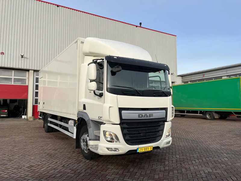 DAF CF 310 FA EURO 6 - Lastbil med skåp: bild 1 DAF CF 310 FA EURO 6 - Lastbil med skåp: bild 1
