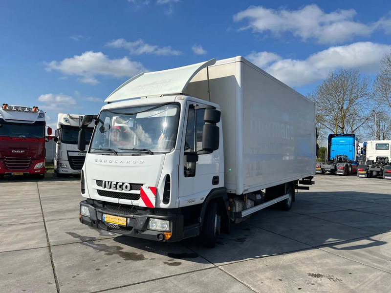 Iveco EuroCargo 75 E21 MANUAL - Lastbil med skåp: bild 4 Iveco EuroCargo 75 E21 MANUAL - Lastbil med skåp: bild 4