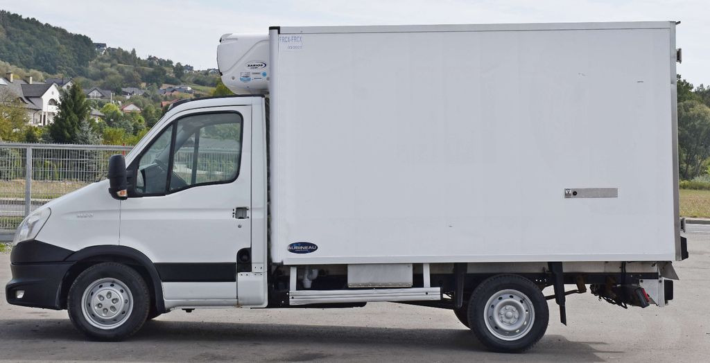 Iveco DAILY 35S13* Kühlkoffer 2,00 m * TOPZUSTAND - Kylbil lastbil, Kranbil: bild 4 Iveco DAILY 35S13* Kühlkoffer 2,00 m * TOPZUSTAND - Kylbil lastbil, Kranbil: bild 4