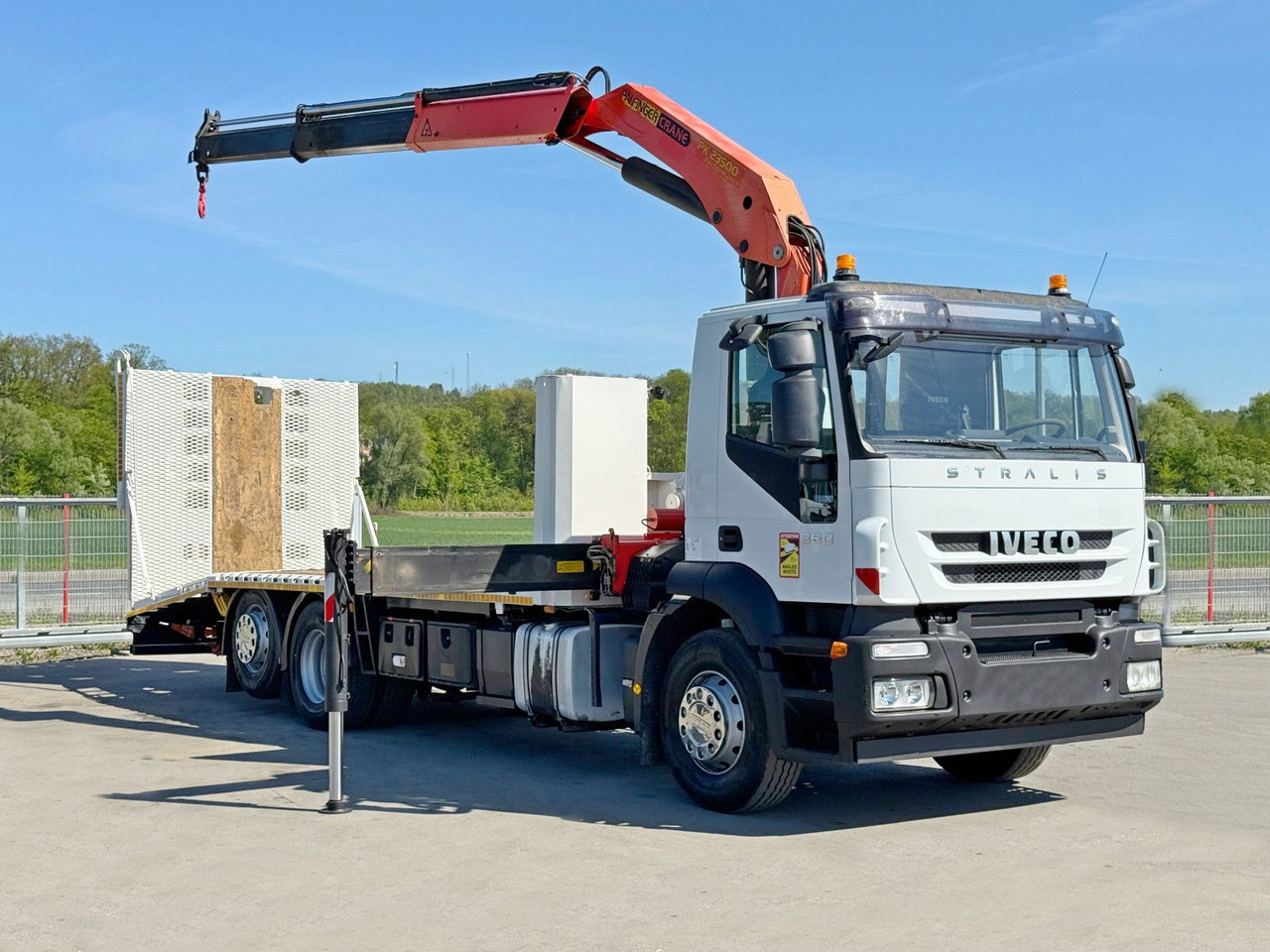 Iveco STRALIS 360 * ABSCHLEPPWAGEN * PK 23500 + FUNK - Bärgningsbil: bild 2 Iveco STRALIS 360 * ABSCHLEPPWAGEN * PK 23500 + FUNK - Bärgningsbil: bild 2