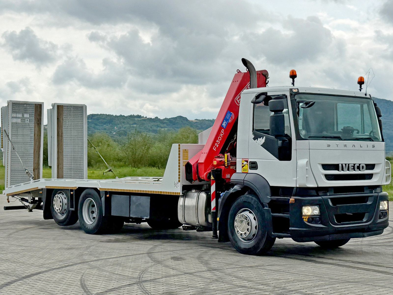 Iveco Stralis 310 * FASSI F230AXP.22 + FUNK * TOP - Bärgningsbil: bild 5 Iveco Stralis 310 * FASSI F230AXP.22 + FUNK * TOP - Bärgningsbil: bild 5