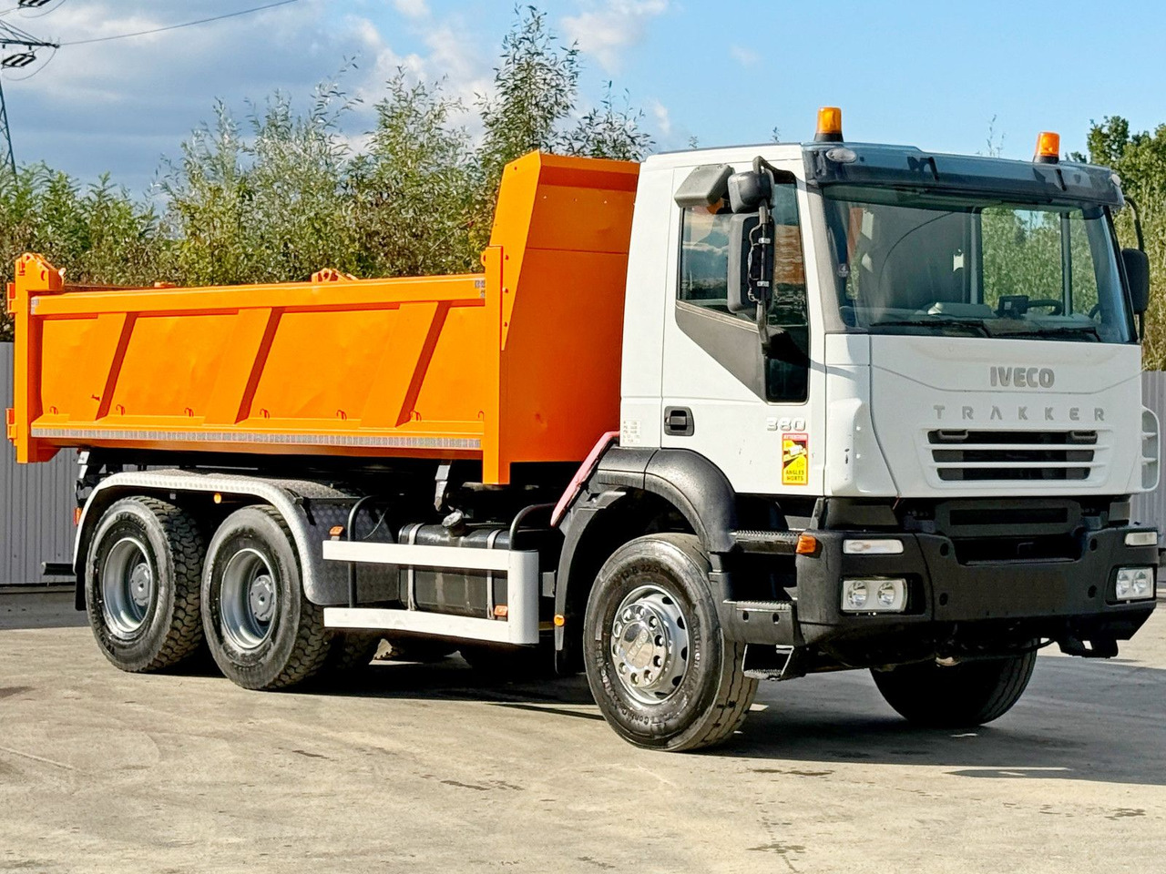 Iveco TRAKKER 380 * Kipper 5,25 m + BORDMATIC / 6x4 - Tippbil lastbil, Kranbil: bild 4 Iveco TRAKKER 380 * Kipper 5,25 m + BORDMATIC / 6x4 - Tippbil lastbil, Kranbil: bild 4