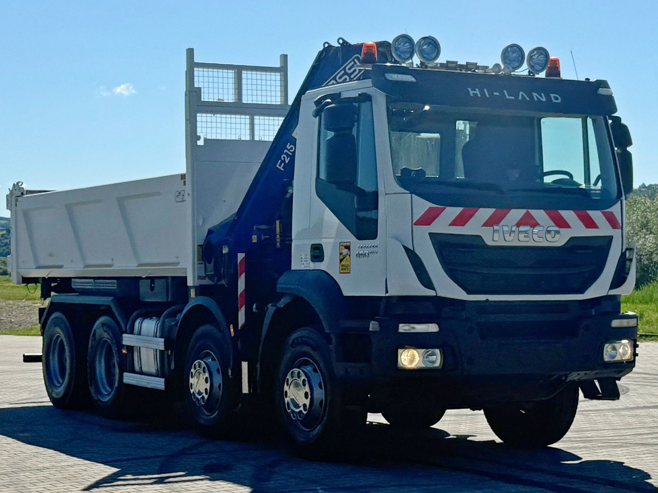 Iveco TRAKKER 450 * FASSI F215A.0.22 + FUNK / 8x4 *TOP - Kranbil: bild 4 Iveco TRAKKER 450 * FASSI F215A.0.22 + FUNK / 8x4 *TOP - Kranbil: bild 4