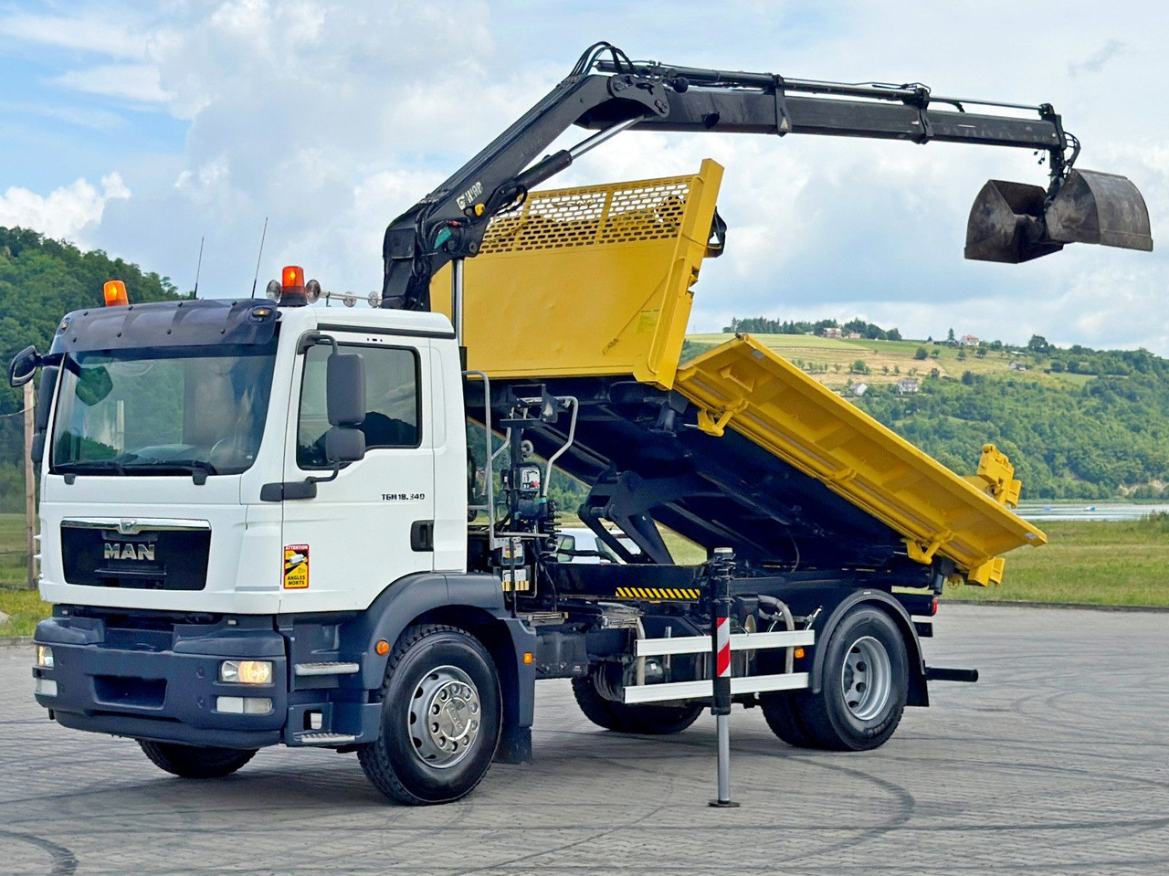 MAN TGM 18.340* KIPPER 4,05m*HIAB 111 B-2 HIDUO/FUNK - Tippbil lastbil, Kranbil: bild 3 MAN TGM 18.340* KIPPER 4,05m*HIAB 111 B-2 HIDUO/FUNK - Tippbil lastbil, Kranbil: bild 3