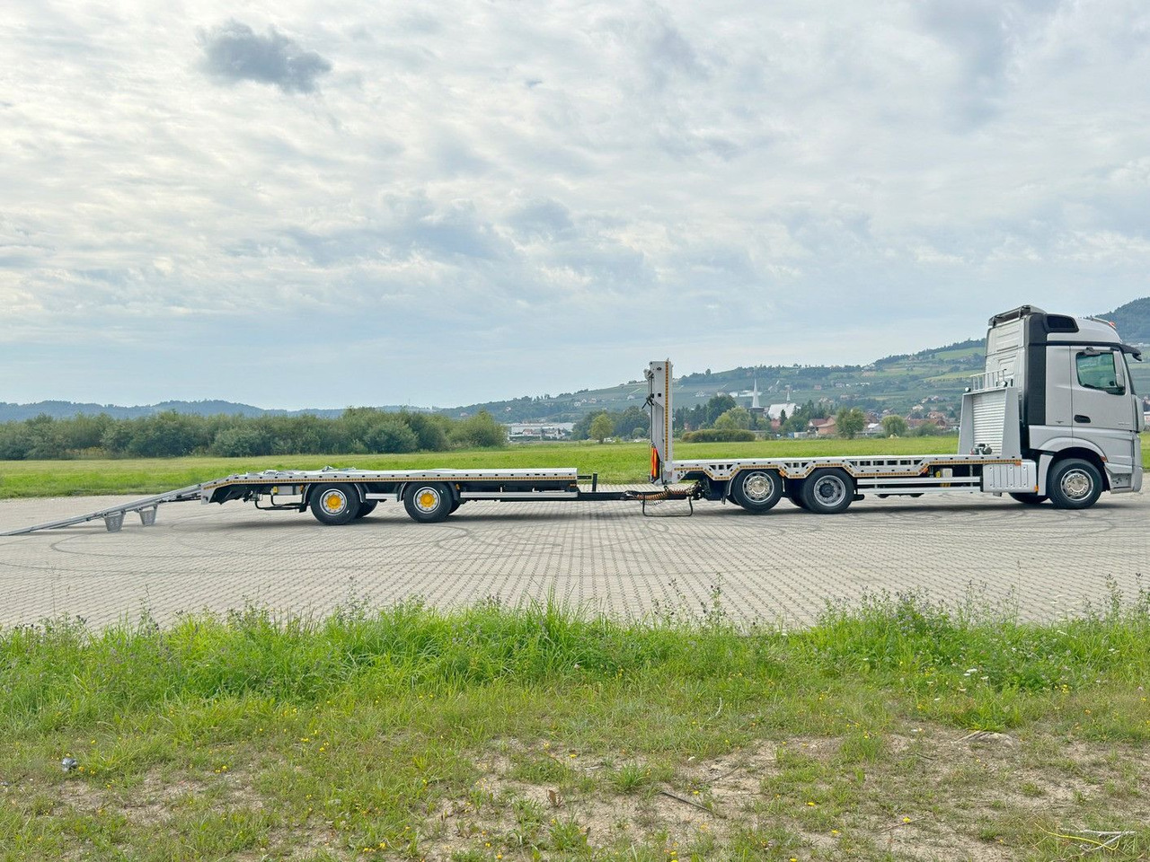 Mercedes-Benz ACTROS 2542 *ABSCHLEPPWAGEN 8,50m+Anhänger 7,32m - Bärgningsbil: bild 3 Mercedes-Benz ACTROS 2542 *ABSCHLEPPWAGEN 8,50m+Anhänger 7,32m - Bärgningsbil: bild 3