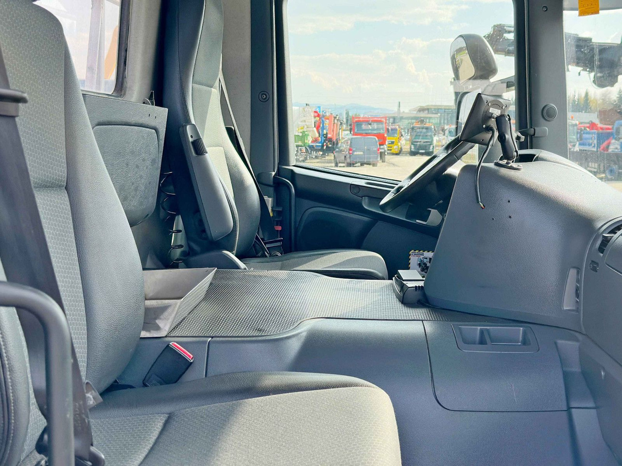 Kranbil Scania P 250 * HMF 635 K2 + FUNK * TOPZUSTAND: bild 8