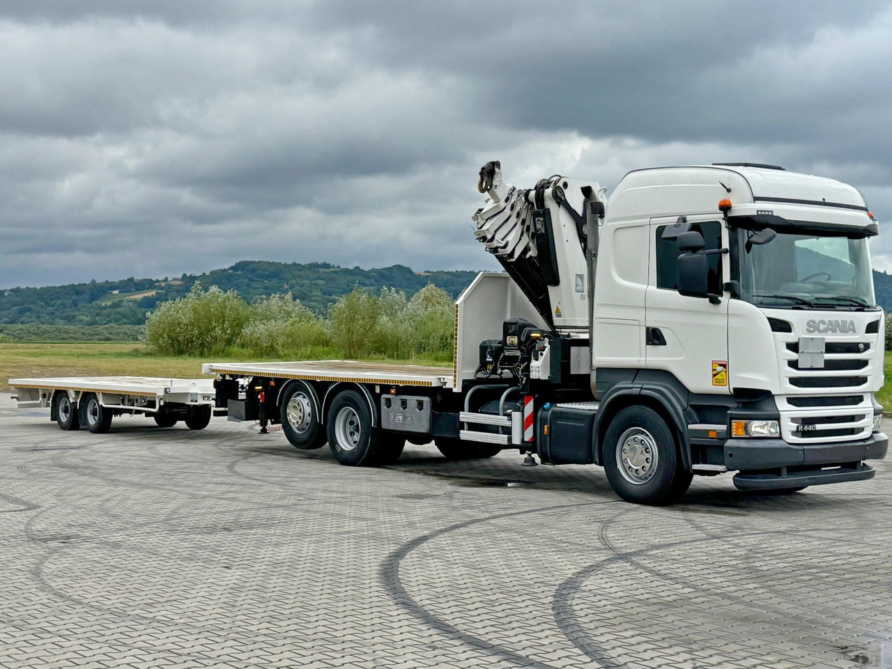 Scania R440 * HIAB 422 E-6 HIPRO + FUNK + Anhänger! 6x4 - Kranbil: bild 3 Scania R440 * HIAB 422 E-6 HIPRO + FUNK + Anhänger! 6x4 - Kranbil: bild 3