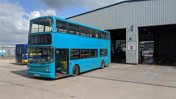 Reduced to £30,000, 2001 Double decker accommodation bus, fully equipped, MOT tested, currently in Hayes, Middlesex. - Dubbeldäckare buss: bild 2 Reduced to £30,000, 2001 Double decker accommodation bus, fully equipped, MOT tested, currently in Hayes, Middlesex. - Dubbeldäckare buss: bild 2