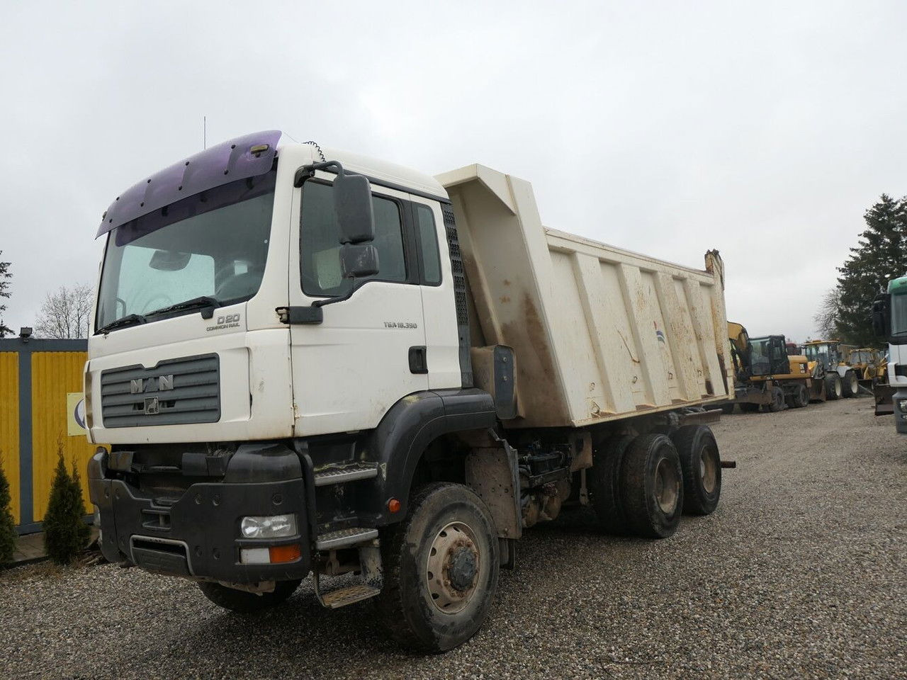 MAN TGA 33.390 - Tippbil lastbil: bild 2 MAN TGA 33.390 - Tippbil lastbil: bild 2