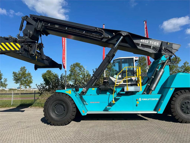 KONECRANES LIFTACE 4532 TCE5 - Reachstacker: bild 2 KONECRANES LIFTACE 4532 TCE5 - Reachstacker: bild 2