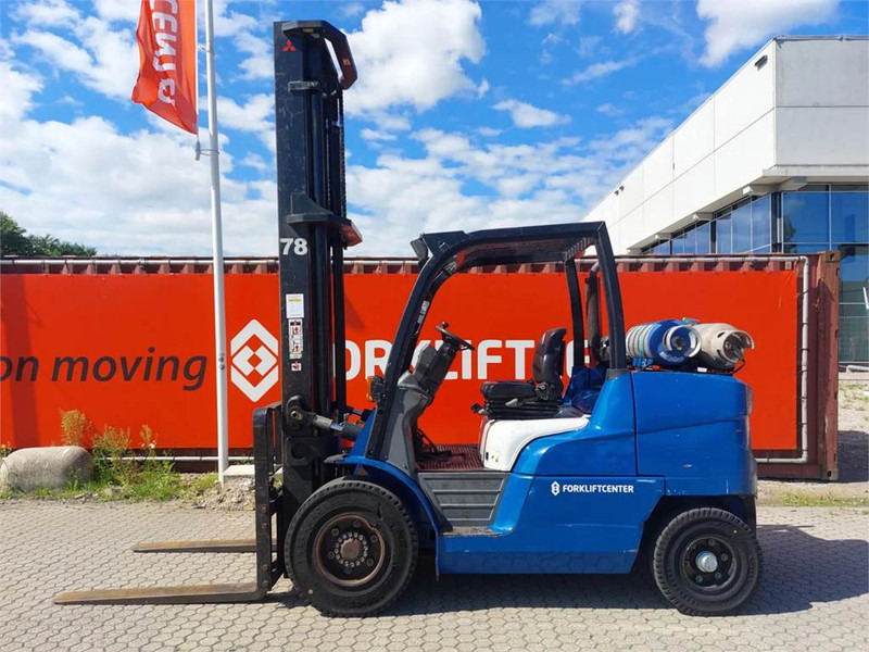 Mitsubishi FG50CN - Gasoltruck: bild 2 Mitsubishi FG50CN - Gasoltruck: bild 2
