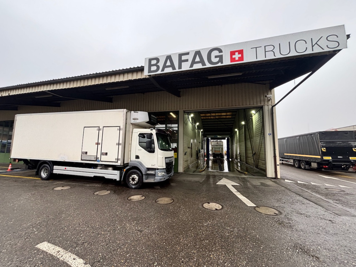 DAF LF 280 I 4x2 - Kylbil lastbil: bild 2 DAF LF 280 I 4x2 - Kylbil lastbil: bild 2