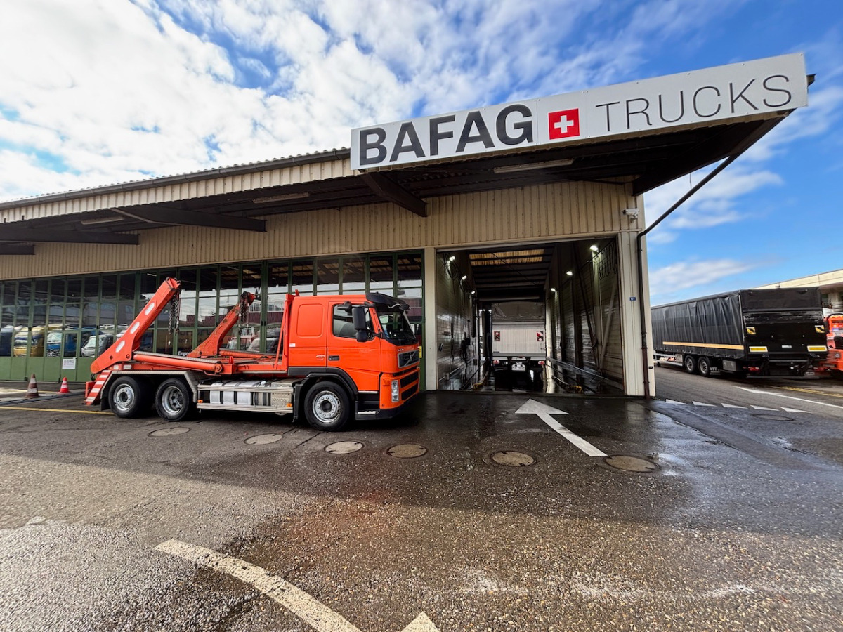 VOLVO FM 400 6x2R - Liftdumper lastbil: bild 2 VOLVO FM 400 6x2R - Liftdumper lastbil: bild 2