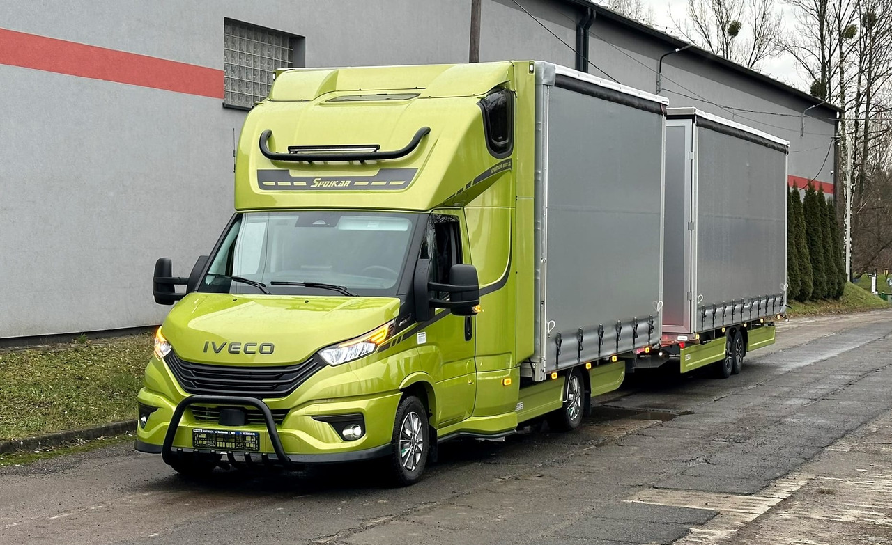 IVECO 35S18 A8 - Transportbil med kapell, Dubbelhytt transportbil: bild 1 IVECO 35S18 A8 - Transportbil med kapell, Dubbelhytt transportbil: bild 1