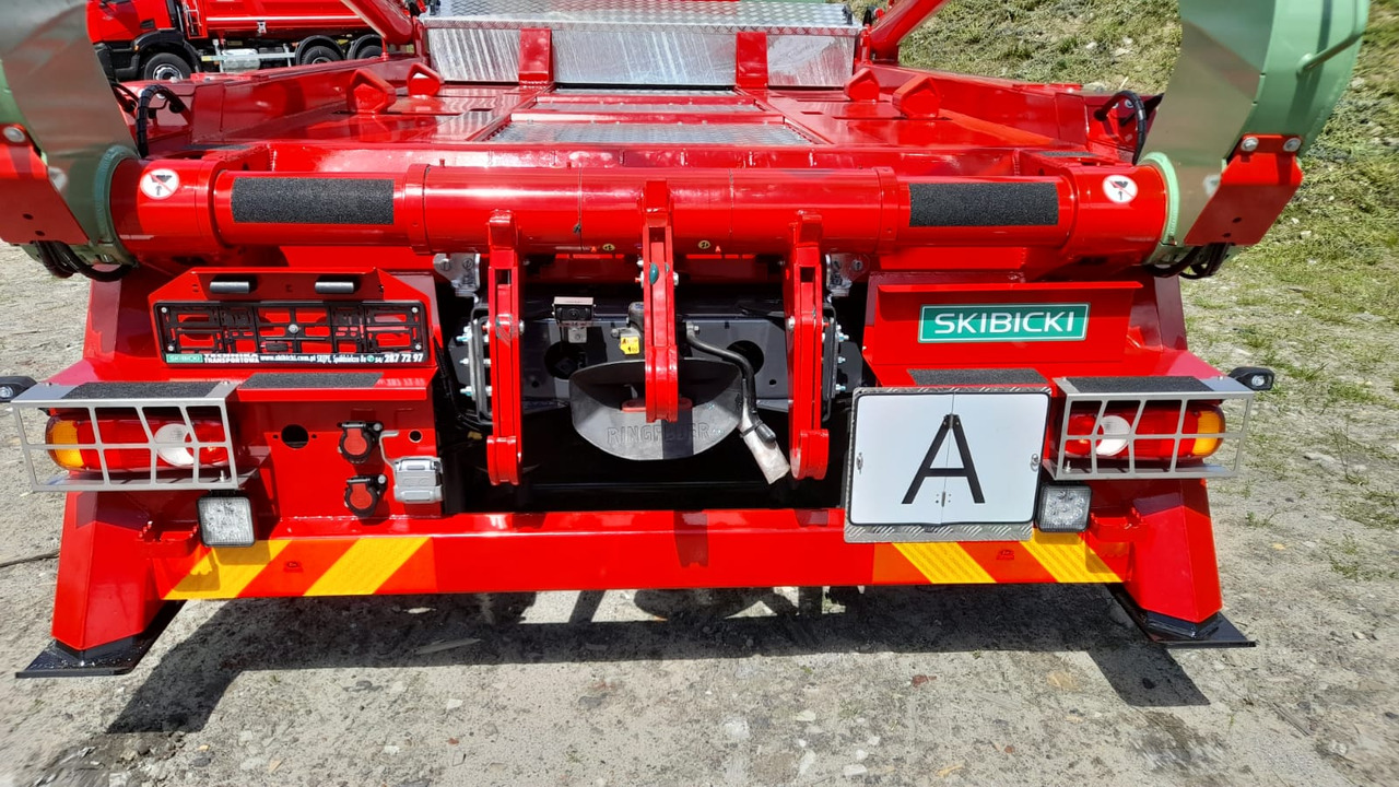 IVECO EUROCARGO ML 180E28/P - Liftdumper lastbil: bild 3 IVECO EUROCARGO ML 180E28/P - Liftdumper lastbil: bild 3