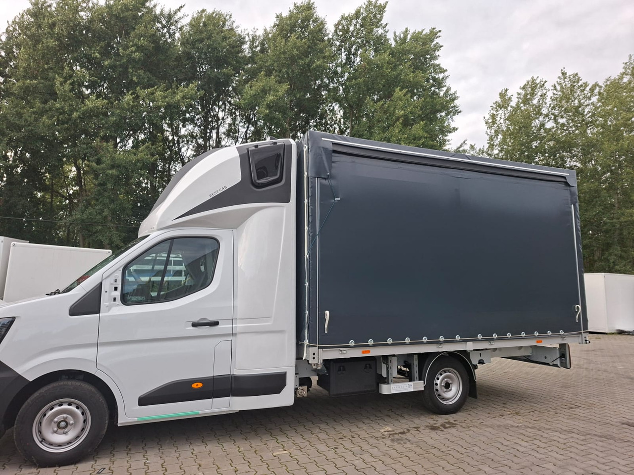 Renault Master 8PAL Double Cab - Transportbil med kapell, Dubbelhytt transportbil: bild 3 Renault Master 8PAL Double Cab - Transportbil med kapell, Dubbelhytt transportbil: bild 3