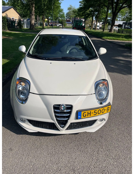 Alfa Romeo MiTo ALFA MITO Diesel ZEER MOOI - Hatchback/ Halvkombi: bild 2 Alfa Romeo MiTo ALFA MITO Diesel ZEER MOOI - Hatchback/ Halvkombi: bild 2