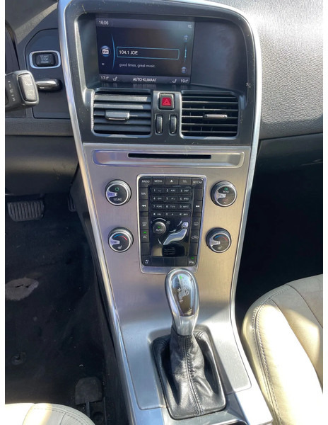 Leasa Volvo XC60 XC60 DZ88/DZ8850 5 Cilinder Euro 5 Volvo XC60 XC60 DZ88/DZ8850 5 Cilinder Euro 5: bild 9 Leasa Volvo XC60 XC60 DZ88/DZ8850 5 Cilinder Euro 5 Volvo XC60 XC60 DZ88/DZ8850 5 Cilinder Euro 5: bild 9
