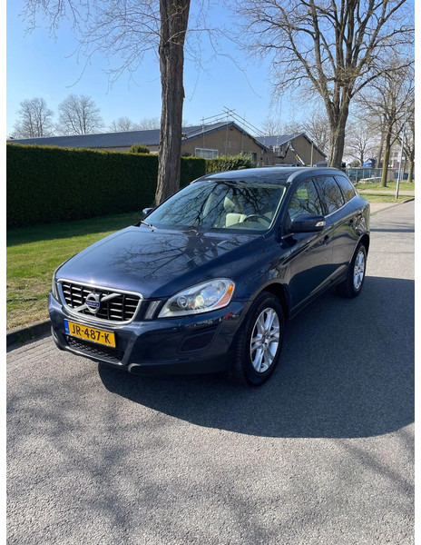 Volvo XC60 XC60 DZ88/DZ8850 5 Cilinder Euro 5 - Hatchback/ Halvkombi: bild 1 Volvo XC60 XC60 DZ88/DZ8850 5 Cilinder Euro 5 - Hatchback/ Halvkombi: bild 1
