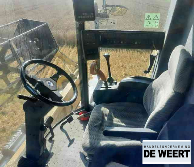 New Holland TX 68 , tx 68 - Skördetröska: bild 5 New Holland TX 68 , tx 68 - Skördetröska: bild 5